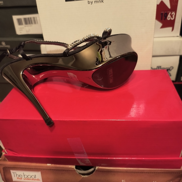 Ladies fashion heels Spring arrival. - Picture 4 of 4